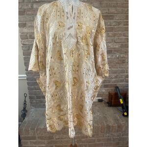 Yellow kaftan-style garment w/ gold metallic accents and eyelet embroidery! Sz L